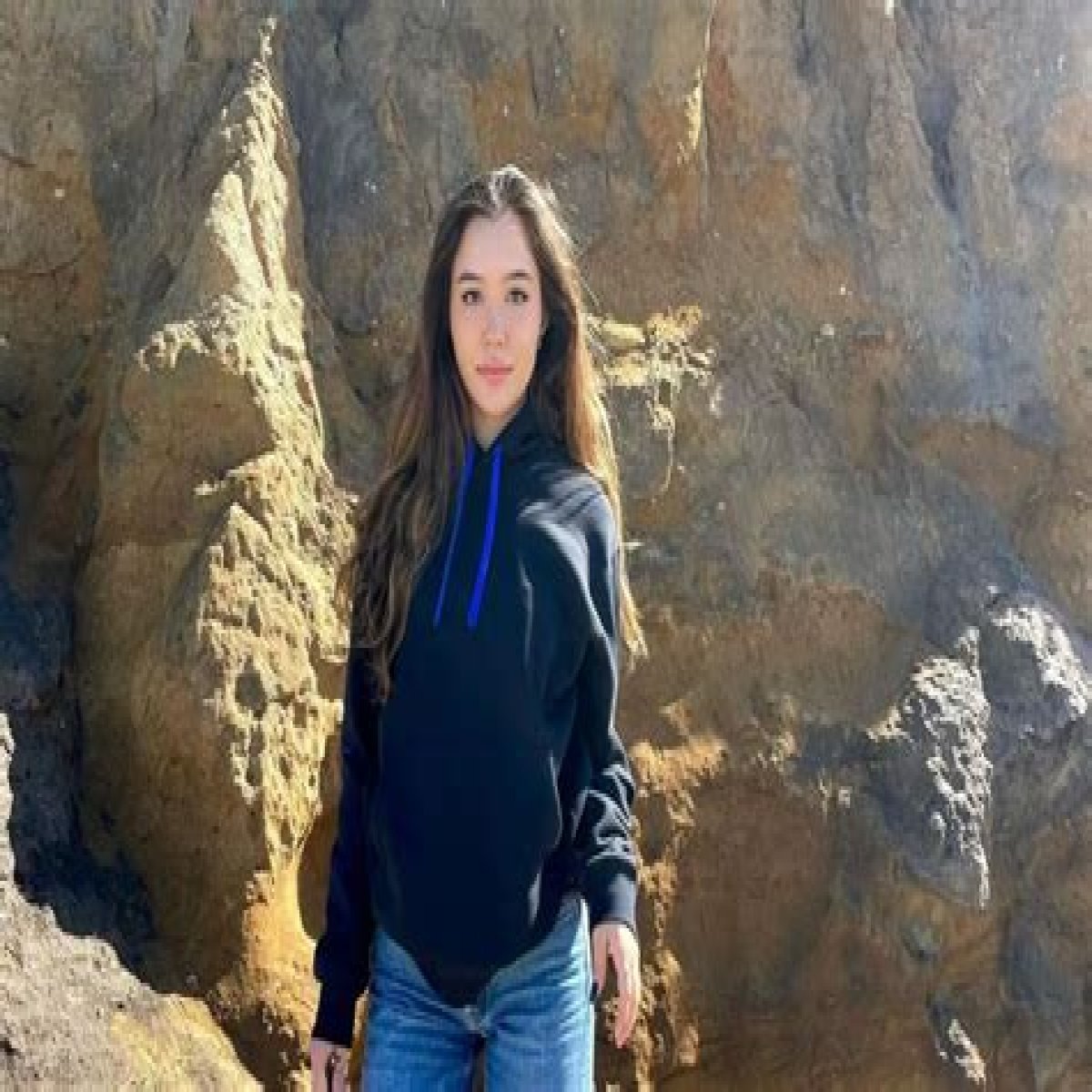 Janelle Zharmenova - Age, Family, Bio